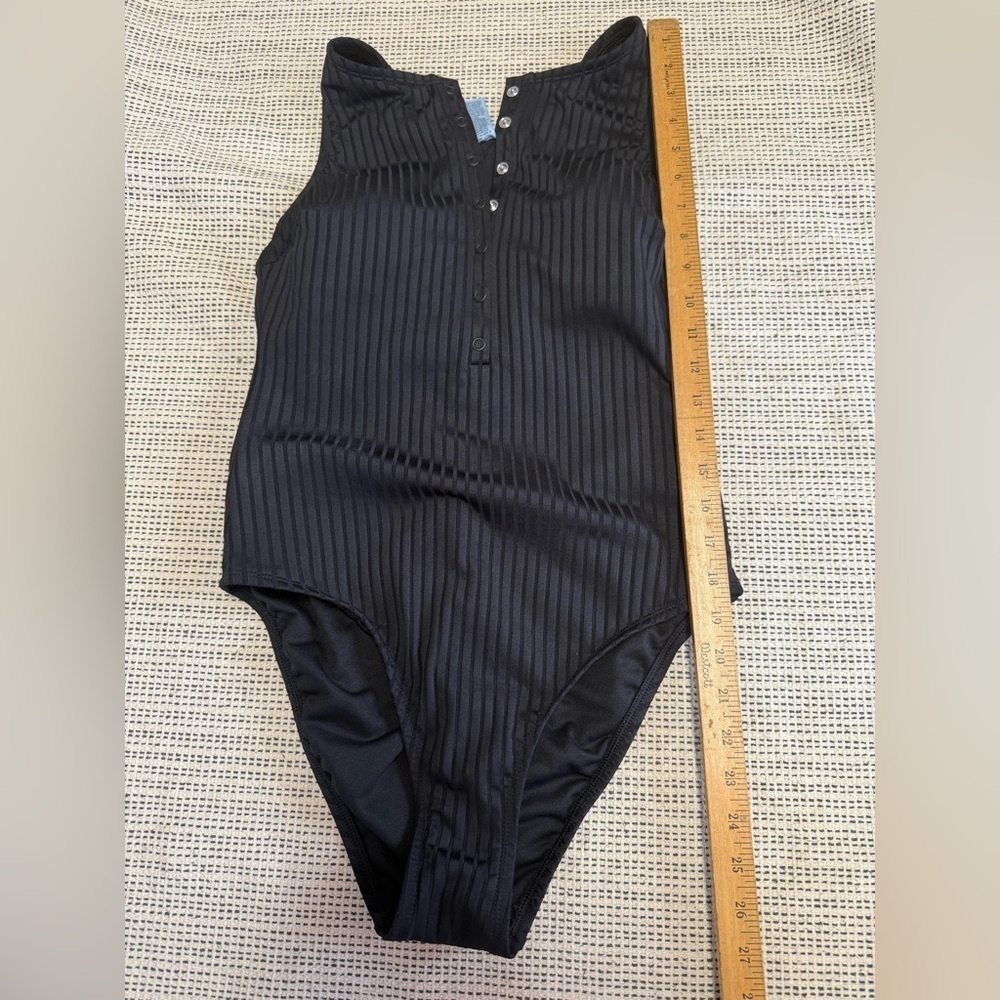 🎯60% OFF! Shade & Shore Women’s Black Ribbed One Piece Racerback Swimsuit - Picture 3 of 9